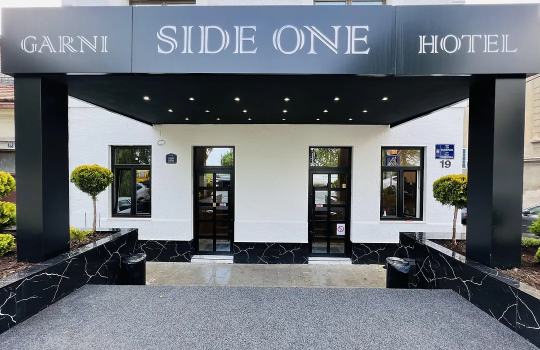 Side One Design Hotel Garni-1
