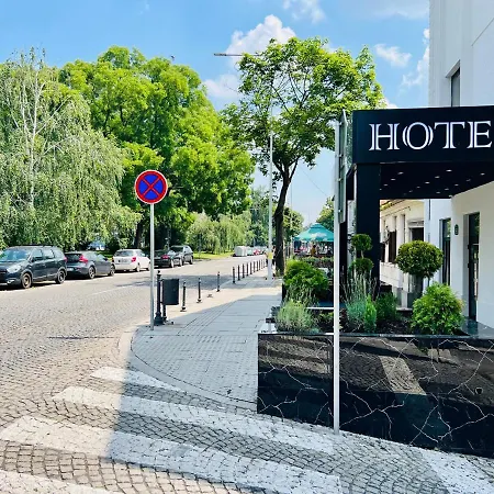 Side One Design Hotel Garni-3